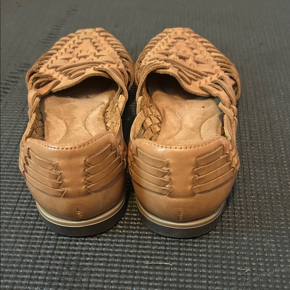 Women's Tan Woven Leather huaraches - Picture 4 of 6